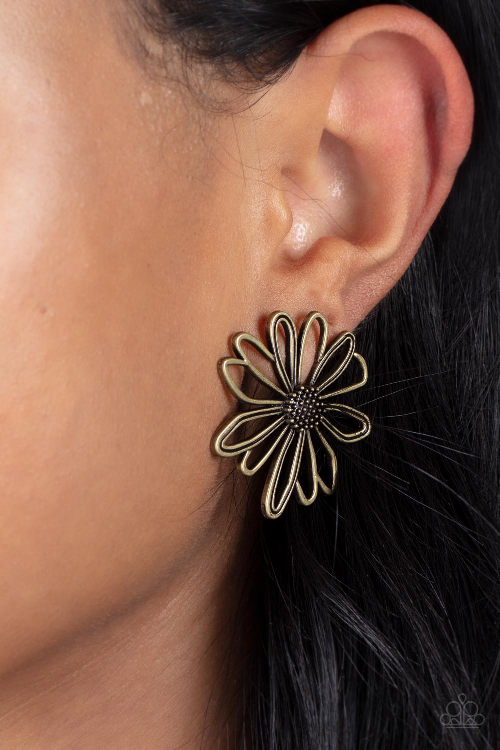 Artisan Arbor - Brass Earrings - Paparazzi